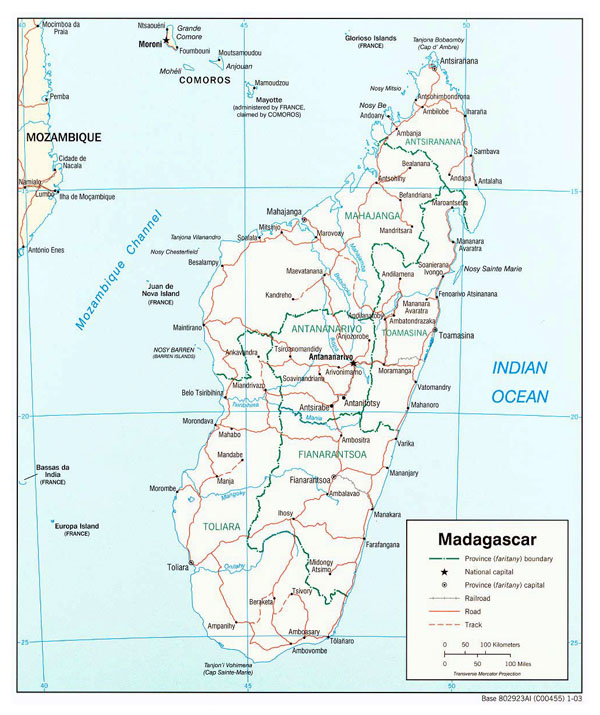 Detailed administrative map of Madagascar with roads and cities.