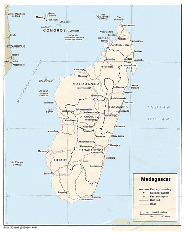 Political and administrative map of Madagascar with major cities.