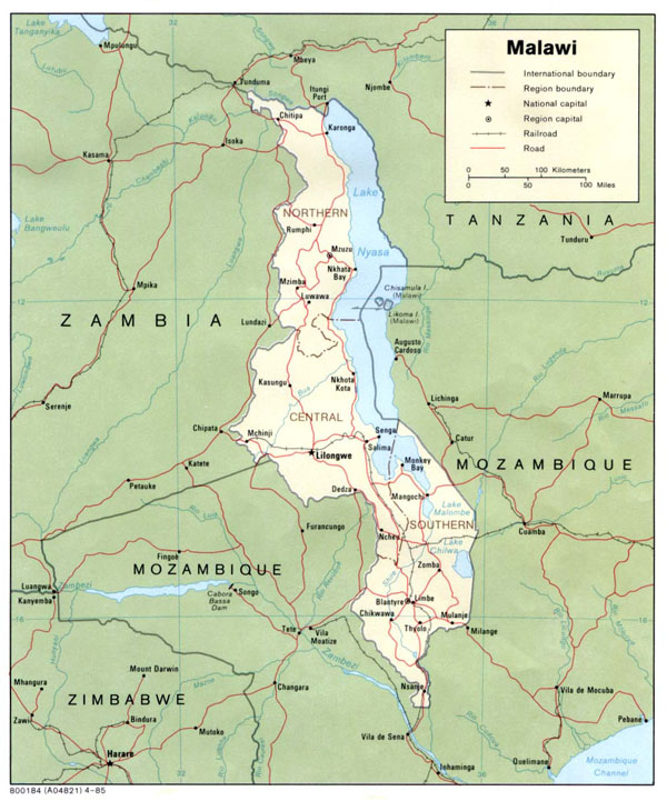 Detailed political and administrative map of Malawi.