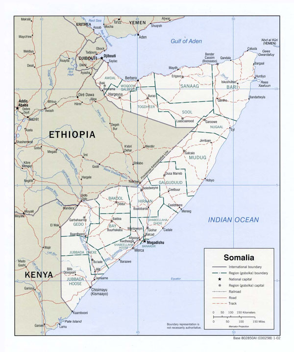 Detailed political and administrative map of Somalia with cities and roads.