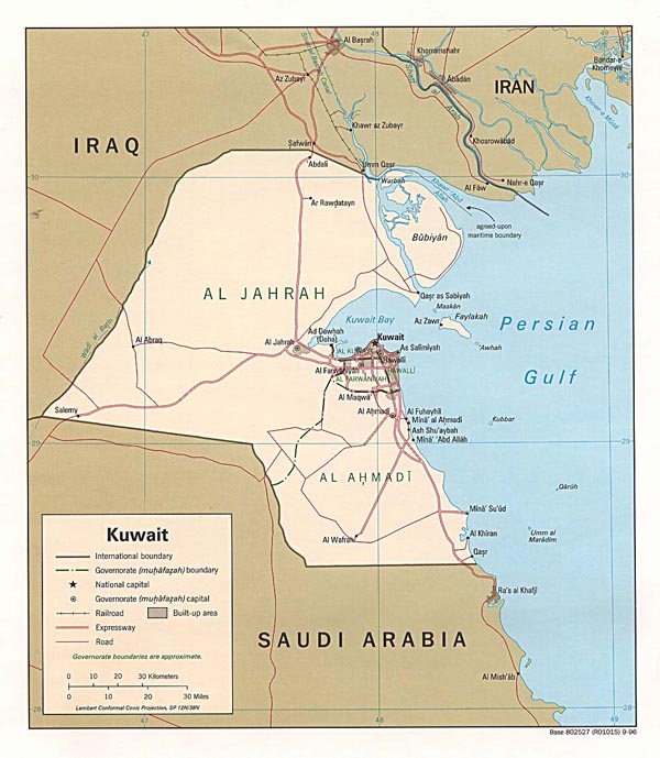 Detailed road and administrative map of Kuwait.
