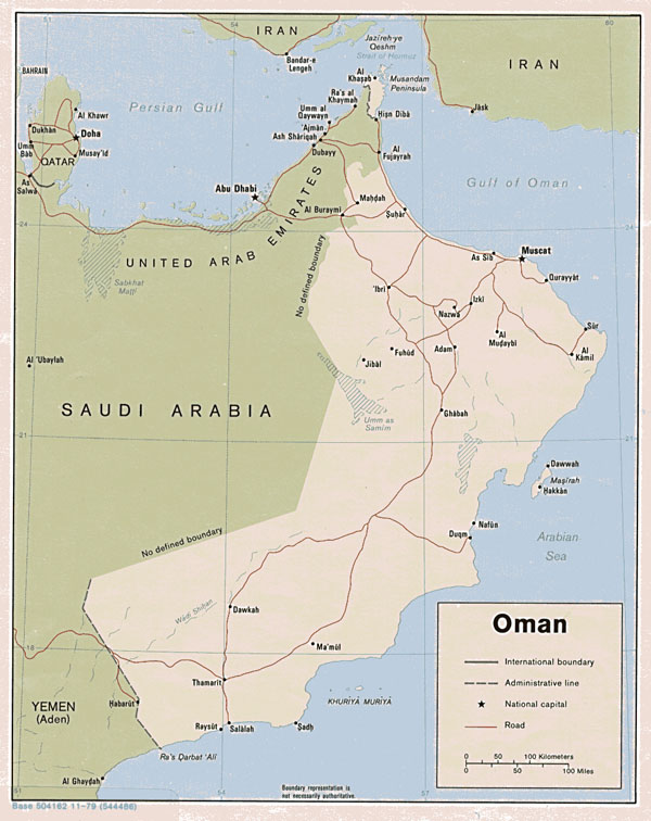 Detailed road and political map of Oman.