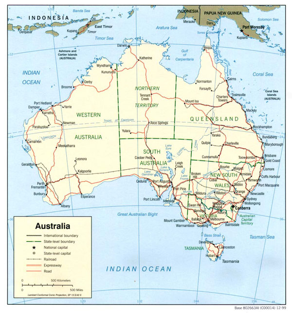 Detailed political and administrative map of Australia with roads.