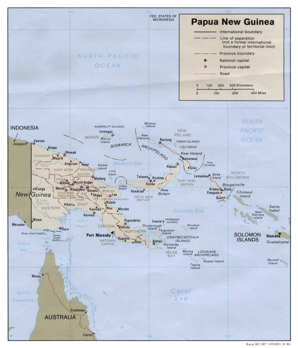 Large administrative and political map of Papua New Guinea.