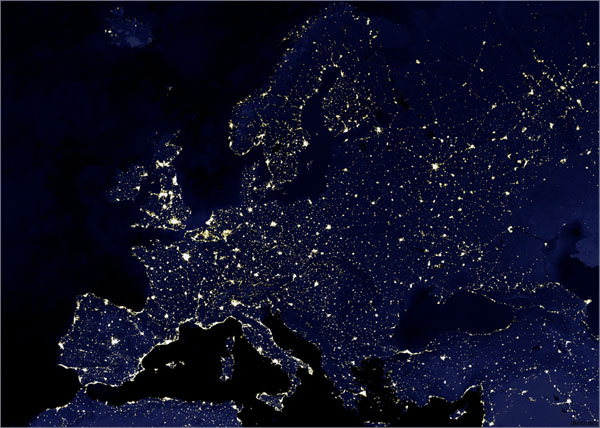 Detailed satellite map (image) of Europe at night.