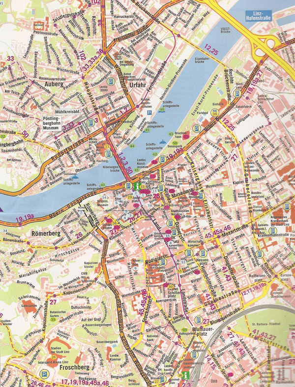 Large detailed road map of center Linz city.