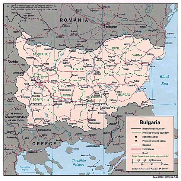 Detailed political and administrative map of Bulgaria with roads and cities.