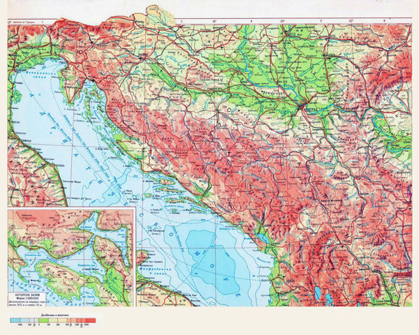 Large detailed physical map of Croatia in russian.