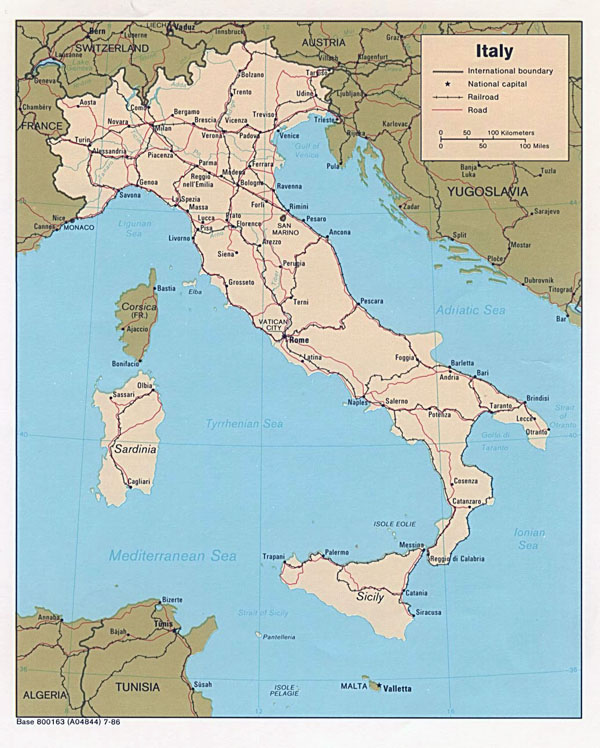 Detailed political map of Italy - 1986.