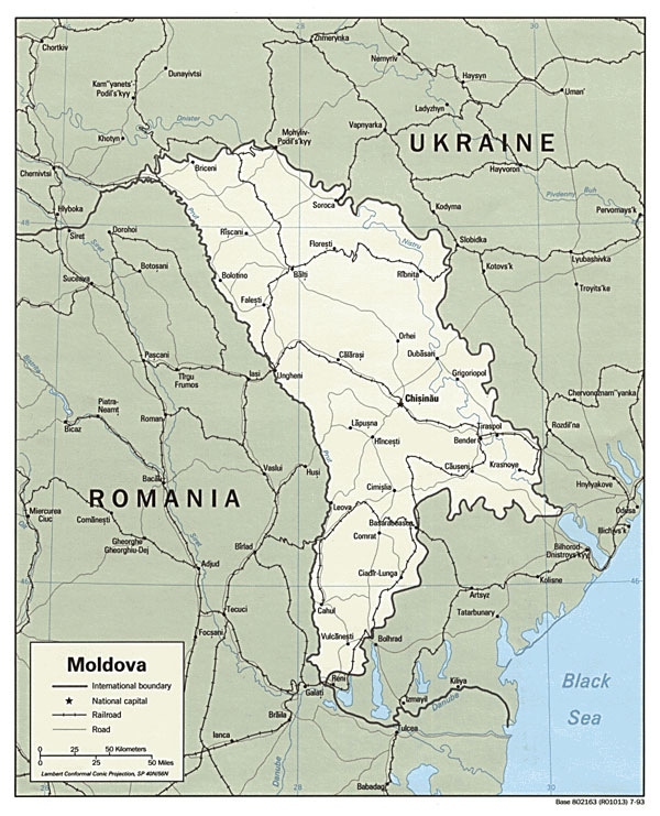 Large political map of Moldova with roads and major cities - 1993.