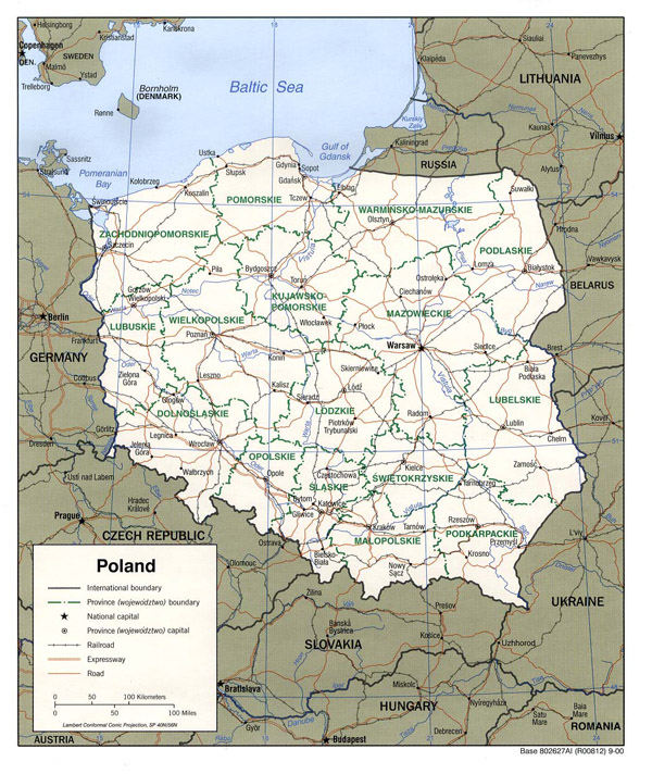 Detailed political and administrative map of Poland with roads and cities.