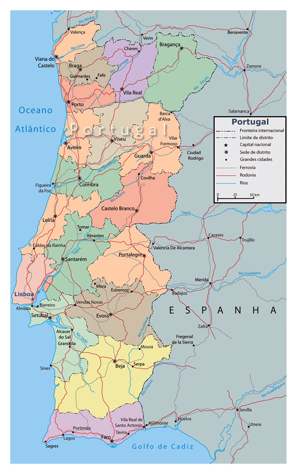 Detailed political and administrative map of Portugal with major roads and major cities.