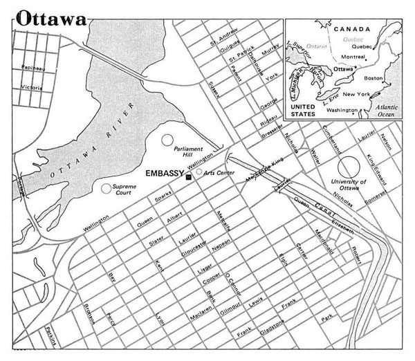 Detailed road map of central part of Ottawa.