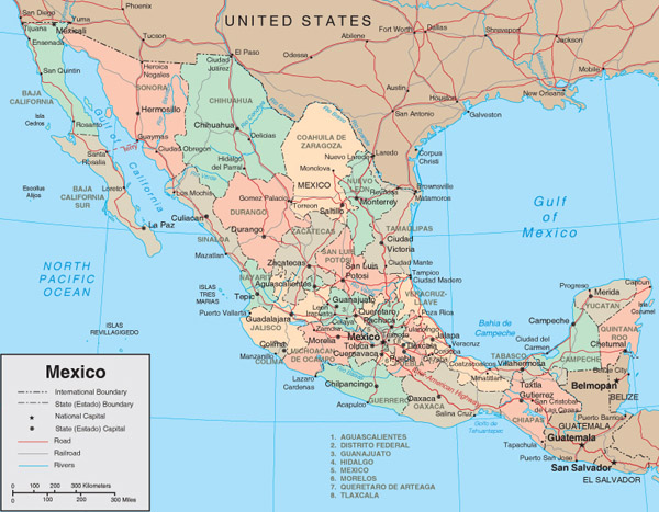 Detailed administrative and road map of Mexico.