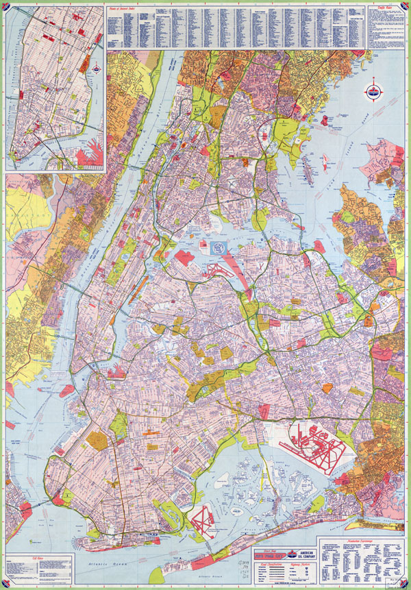 Large scale (HiRes) detailed full road map of New York city, USA with all street names.